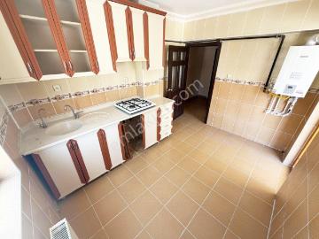 Sincan Pınarbaşı Mhde Çorum Caddesi Üzerinde 2+1 Ara Kat Kiralık Daire