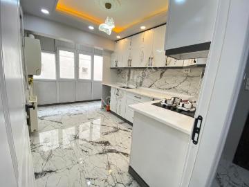 Sincan Tandoğan Mhde Cadde Üzerinde Ara Kat Full+full Yapılı 3+1 Harika Konumda Daire