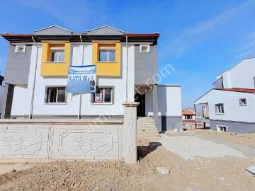 Sincan Temelli Mahallesi 5+1 Natamam Geniş Villa