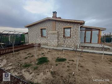 Sincan Temelli'de Site İçinde Satılık 2+1 Taş Villa