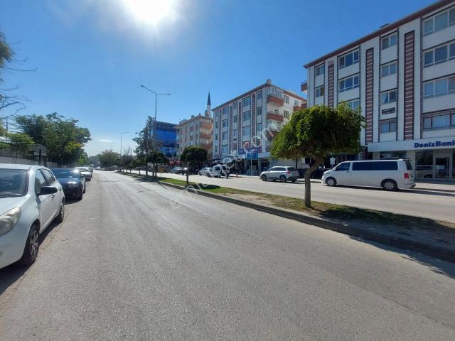 Sincan Y.kent Cumhuriyet Cad. Üzeri Tren İstasyonu Karşısı Belediye Yanı Kiralık 3+1daire