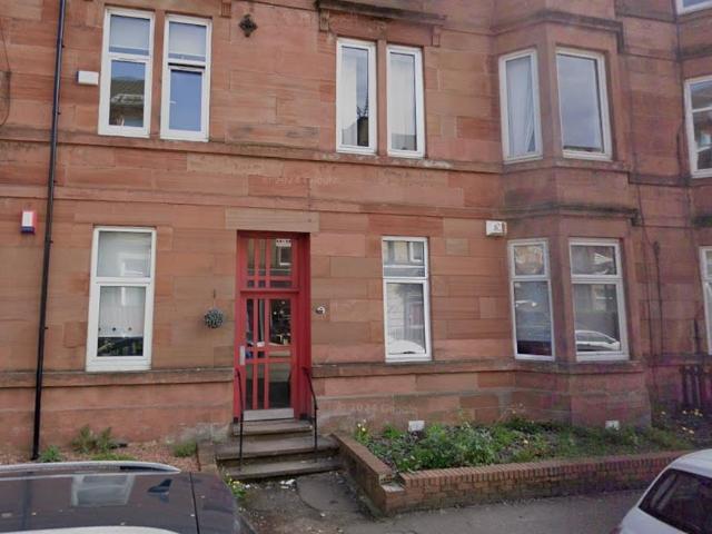 Sinclair Drive, Glasgow G42 1 bed flat to rent £995 pcm £230 pw