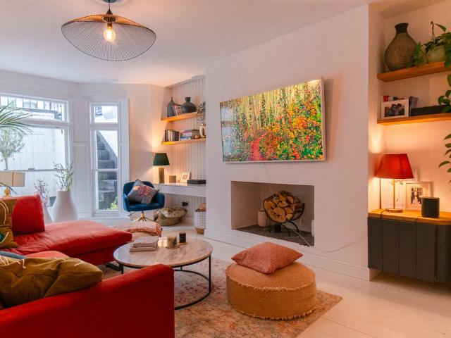 Sinclair Gardens, Holland Park W14, 2 bed flat to rent, £5,000 pcm | PrimeLocation