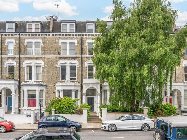 Sinclair Road, Brook Green, London W14, 2 bed flat to rent, £2,750 pcm | PrimeLocation