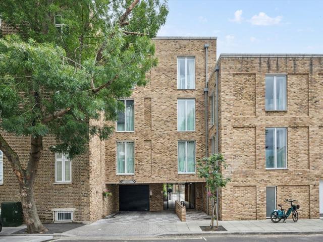 Sinclair Road, West Kensington W14, 1 bed flat to rent, £2,750 pcm | PrimeLocation