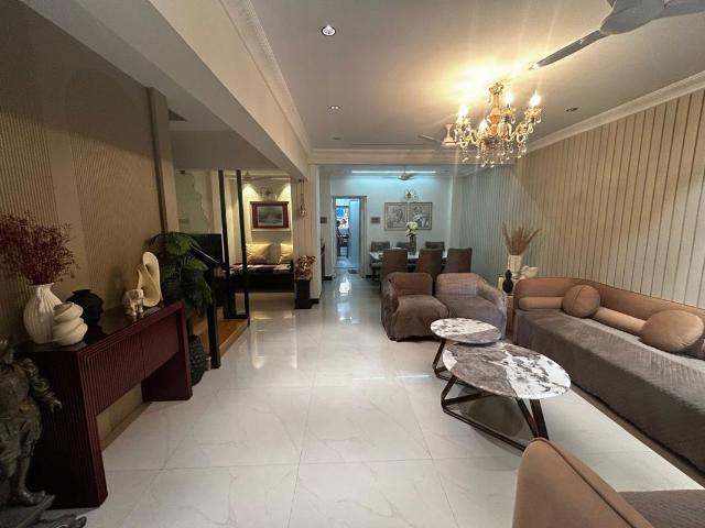 Sindhi Society 2 Bedroom 845 Sq. Ft. Apartment in Chembur Mumbai Listing ID: #10054