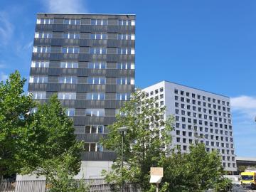 Singelwohnung mit Waschturm