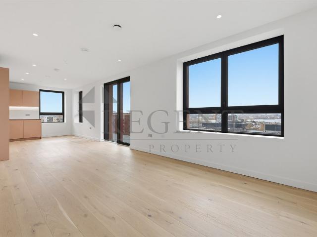 Singer Apartments, East Parkside SE10, 2 bed flat to rent, £2,950 pcm | PrimeLocation
