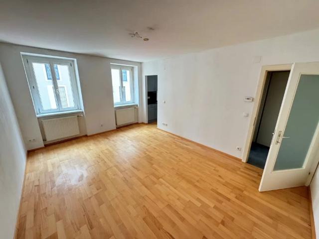 SINGLEWOHNUNG IN URFAHR/AUBERG