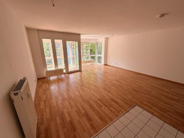 / Single Apartment mit neuer EBK / sofort frei