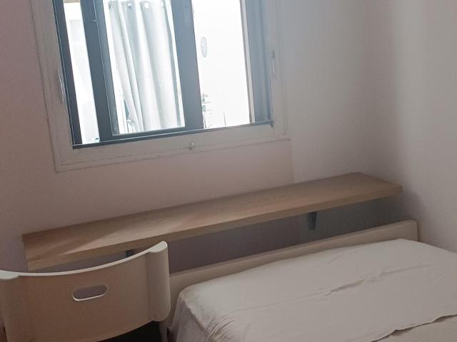 Single bed in Sarrià Sant Gervasi