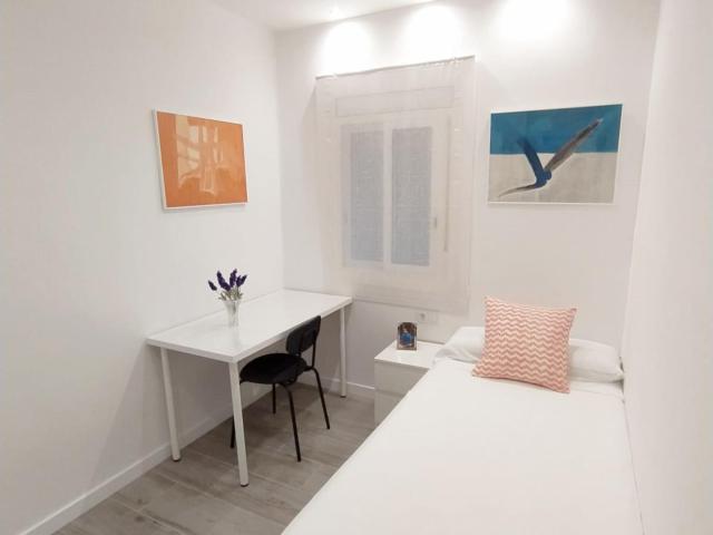 Single bedroom,90cm bed