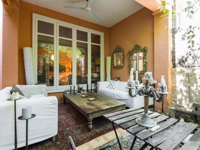 Single bedroom in 3 bedroom apartment