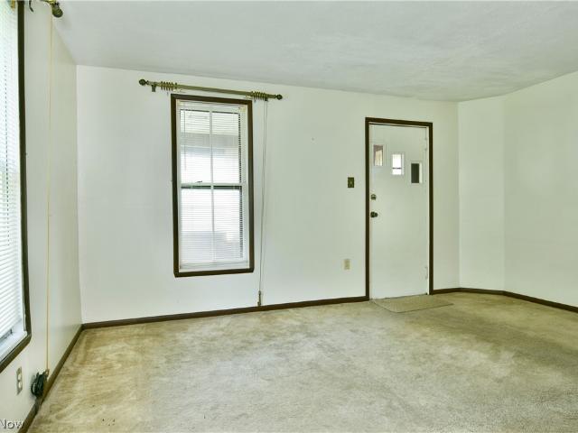 794 N Stateline Road