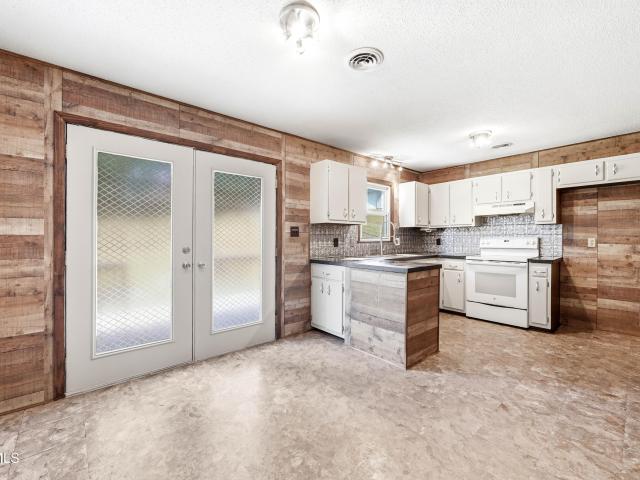 464 Springfield Drive