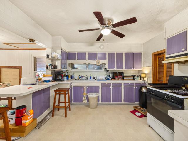 101 W 7th Street