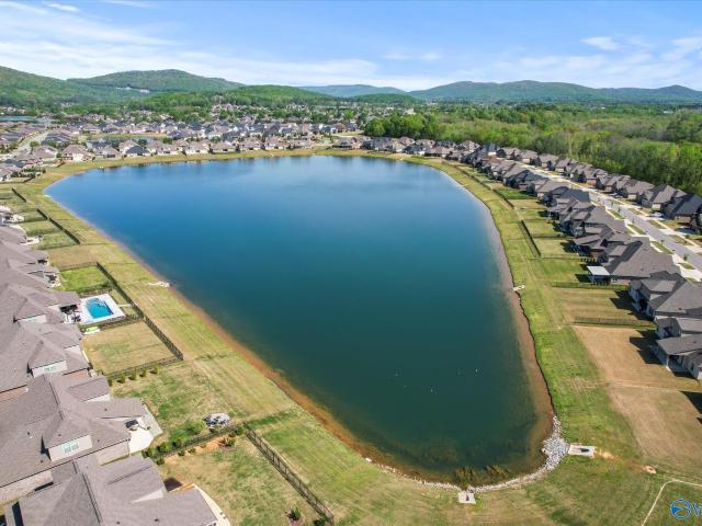 7440 Flint Crossing Circle