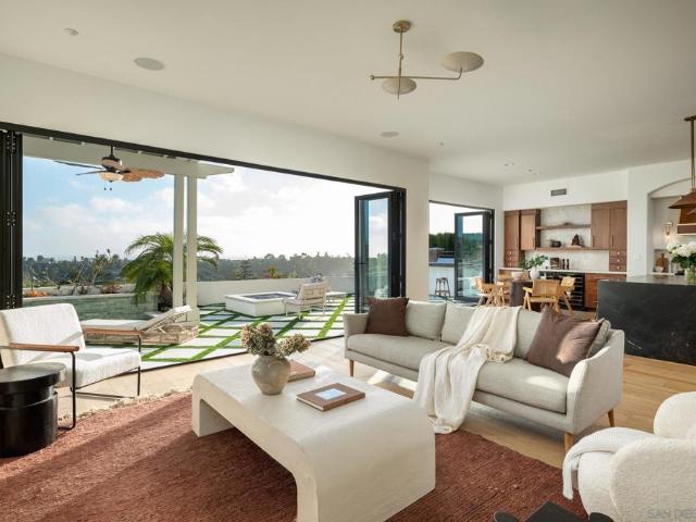 1375 Ravean Ct