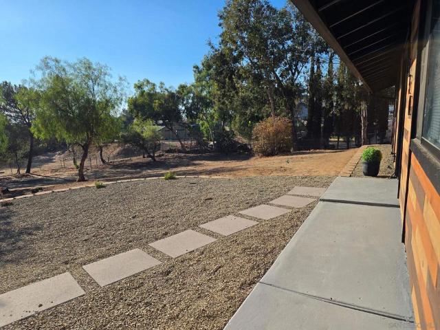 3150 Acacia Ln