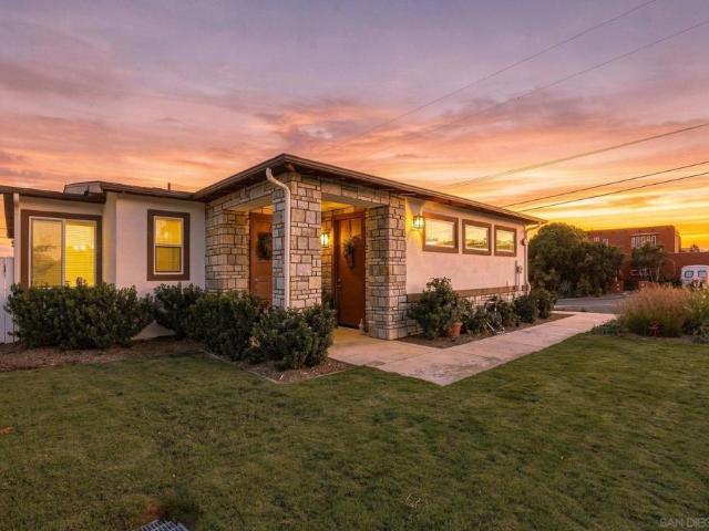 1858 Avocado Rd