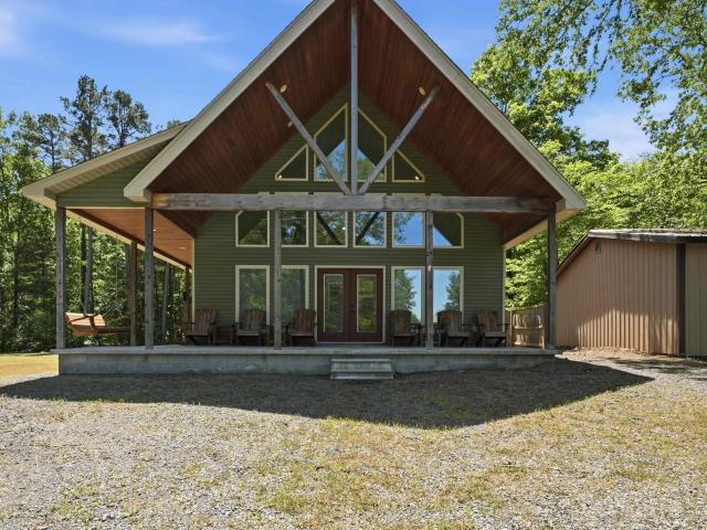 24 Layne's Hideaway