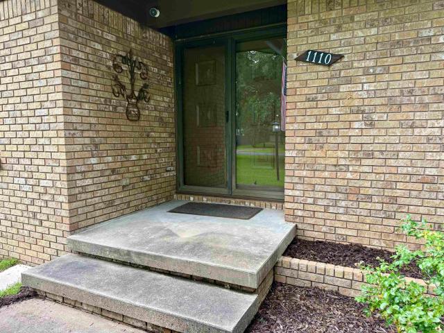 1110 Wildwood Lane