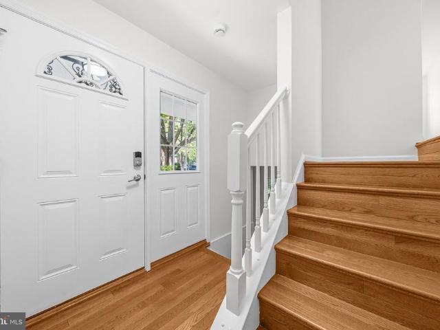 514 Horners Lane S