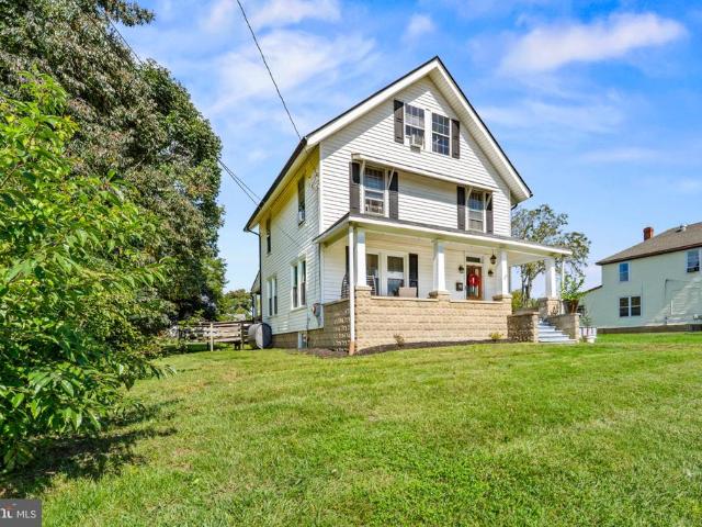 319 E Cecil Avenue E