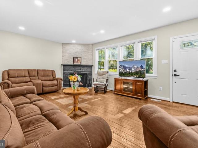 4804 Henderson Road