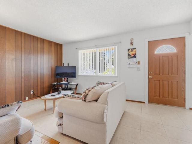 608 Bronte Avenue