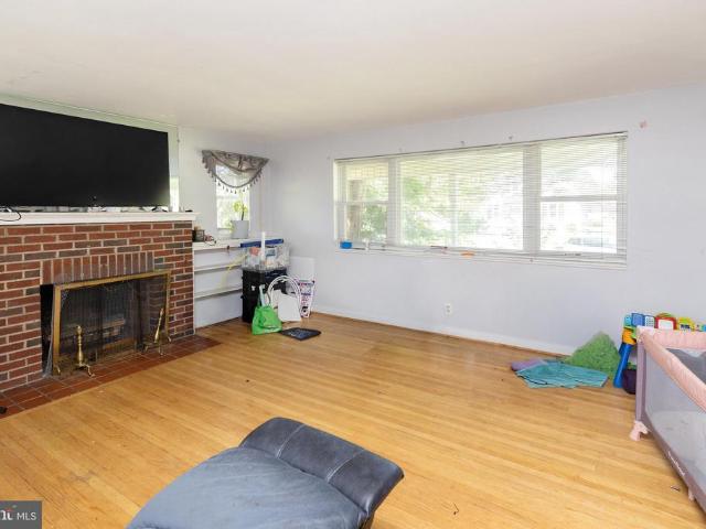 357 Nassau Ave