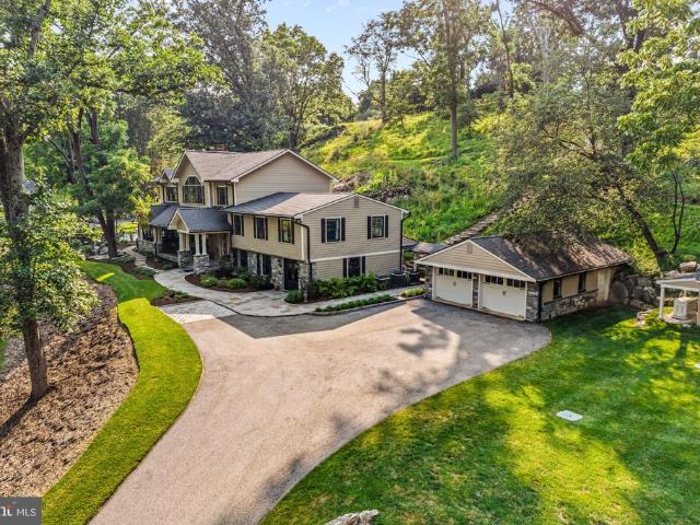 4113 & 4105 Hollow Road