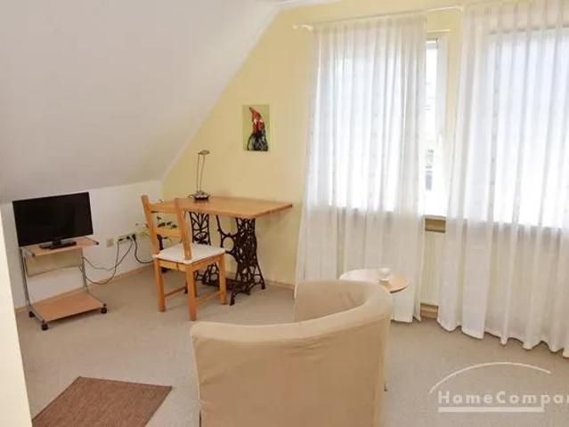 Single family home with suna and patio, up to 4 people