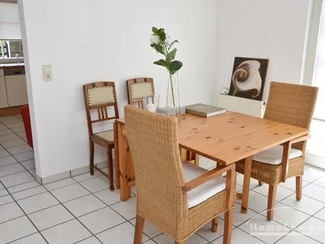 Single family home with suna and patio, up to 4 people