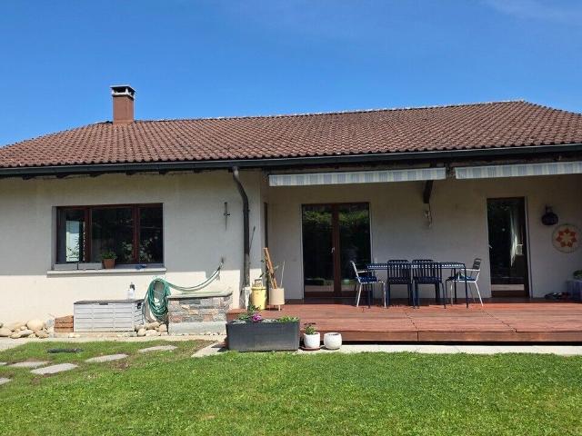 Single family house with 5.5 rooms on sale in Seon 125 m² | dreamo. Ch