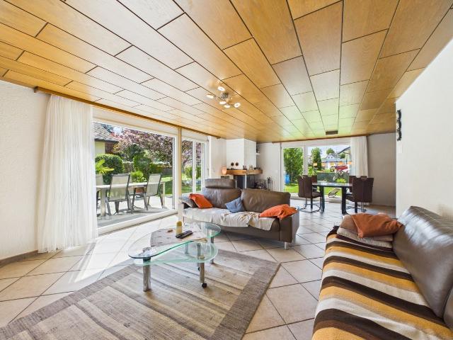 Single family house with 6.5 rooms on sale in Beinwil am See 245 m² | dreamo. Ch