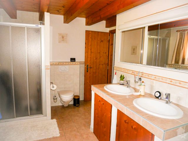 Single family house with 6 rooms on sale in Champsec 150 m² | dreamo. Ch