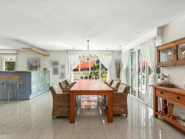 Single family house with 8.5 rooms on sale in Cordast 481 m² | dreamo. Ch