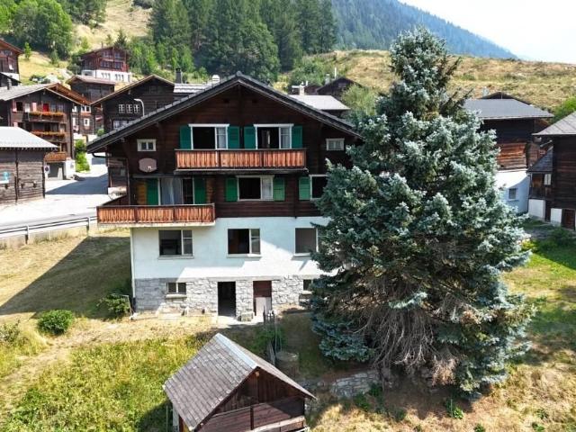 Single family house with 9.5 rooms on sale in Grafschaft Ref 8169 | dreamo. Ch
