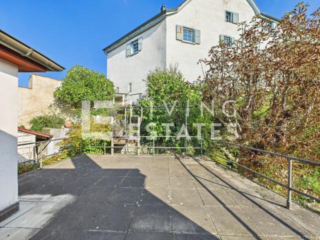 Single family house with 9.5 rooms on sale in Münchenstein 276 m² | dreamo. Ch