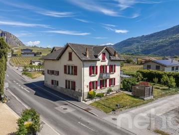 Seltene Chance in Leytron Haus mit mehreren Möglichkeiten