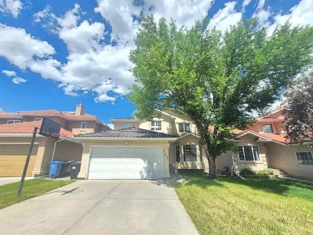 single house for rent in Hamtons
