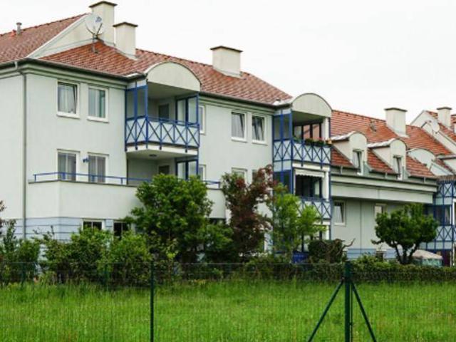 Single oder Pärchenwohnung im 1. OG mit Loggia