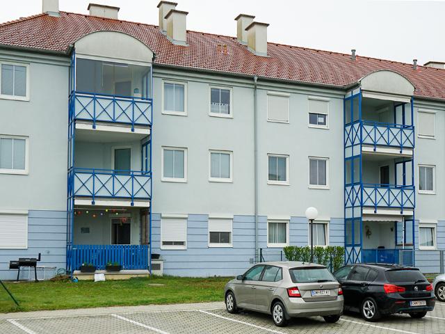 Single oder Pärchenwohnung im 1. OG mit Loggia