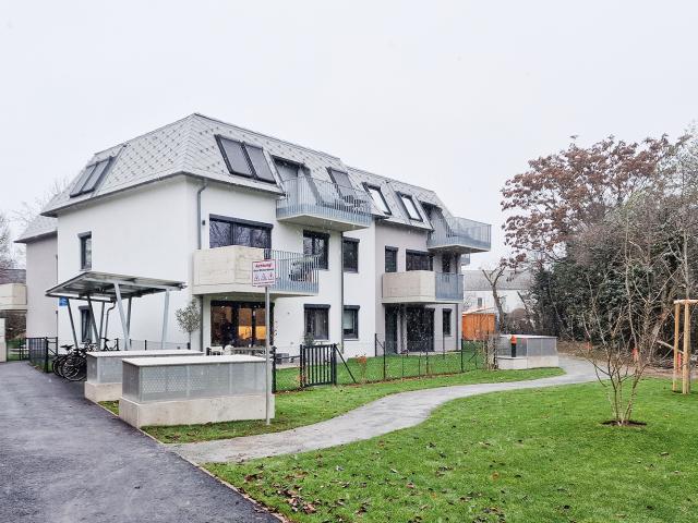Single oder Pärchenwohnung mit Balkon im 1. OG