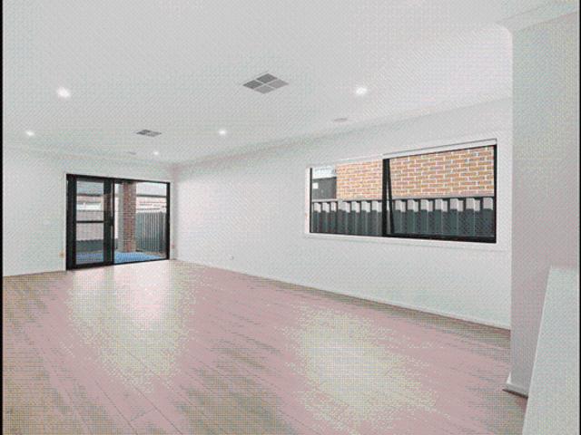 Single Level 5 Bedroom Home in Clyde – Available Now!
