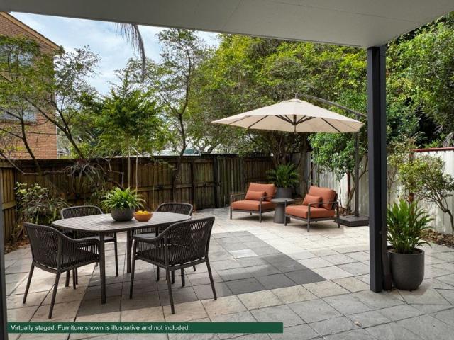 Single level courtyard living in a boutique complex, beside Clifton Hill Park
