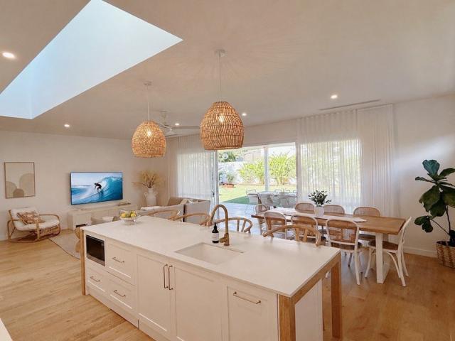 Single Level Coastal Family Retreat