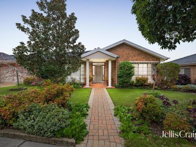 Single Level Comfort in a Peaceful Forest Hill Setting