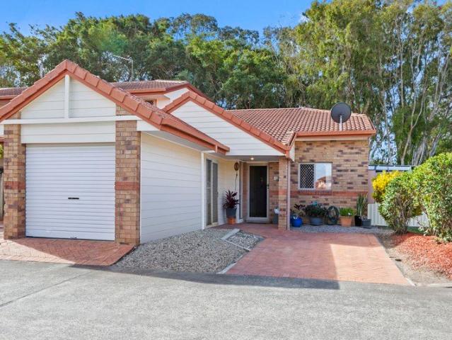 Single Level Comfort on a Spacious Corner Block